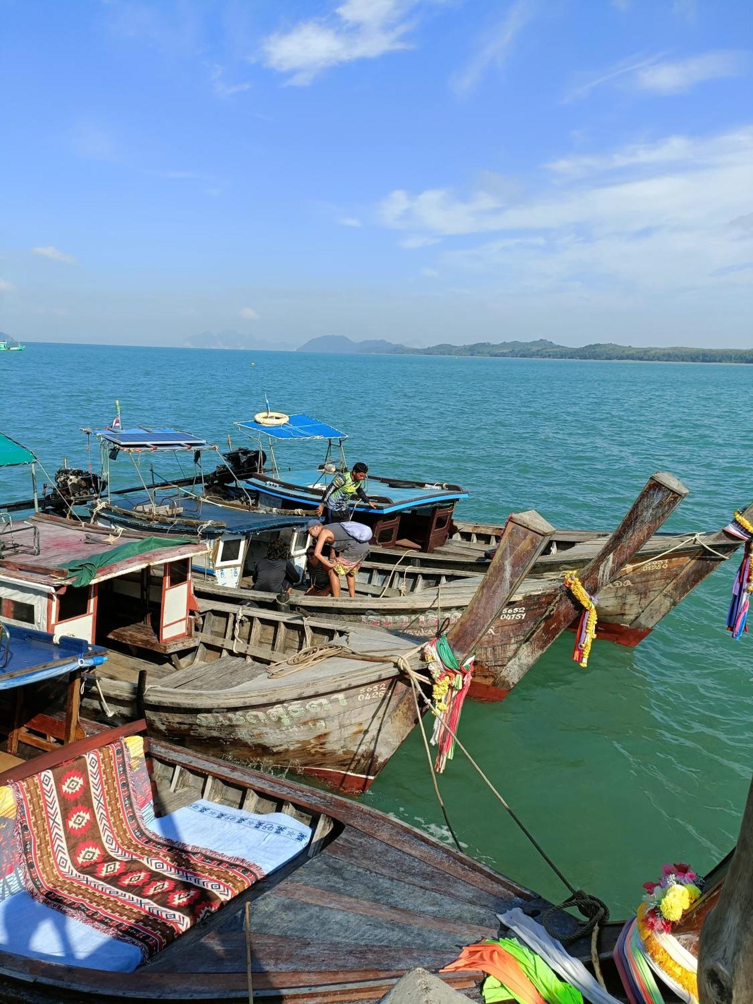 เรสติ้งเพลส เกาะยาวใหญ่ Hostel ภายนอก รูปภาพ